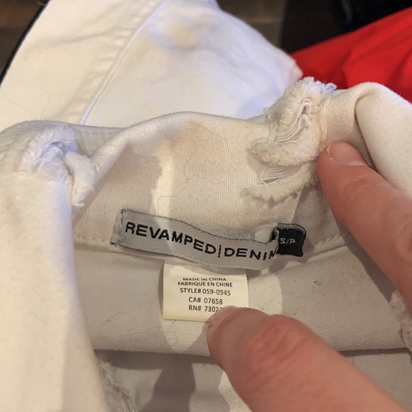 Short white and black jeans jacket -cropped - Picture 3 of 3